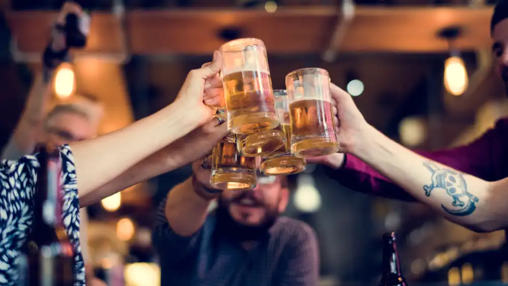 Best Unbreakable Glassware for Busy UK Bars