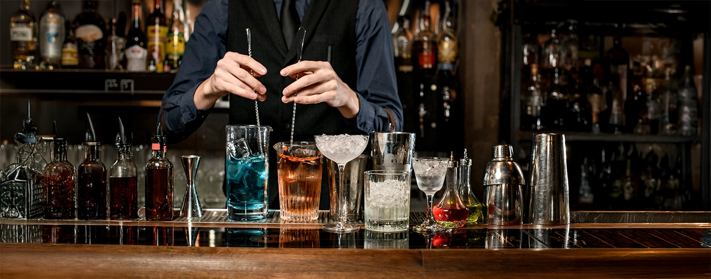 How to Use Boston Cobbler and French Cocktail Shakers