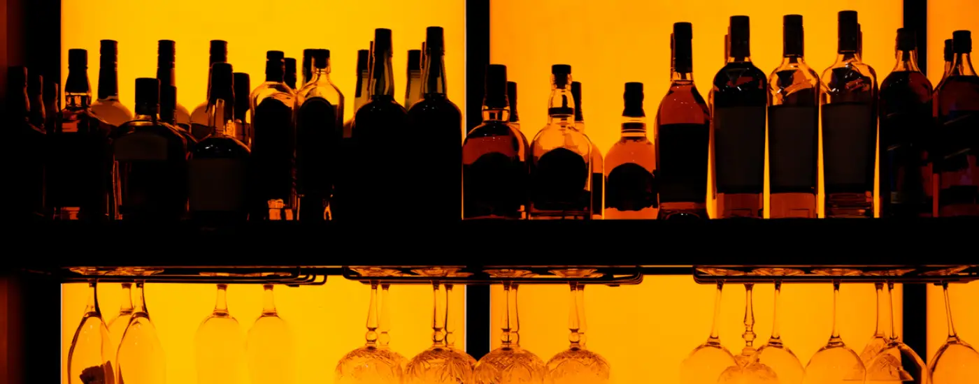 How to Plan the Perfect Commercial Bar for Your Venue