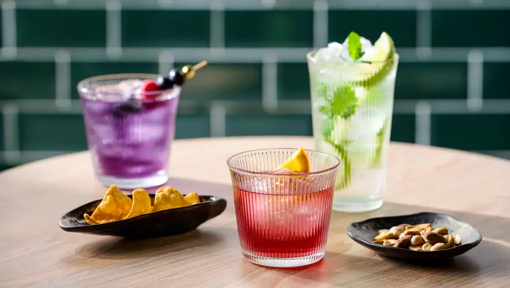 Image of a table with food and drinks