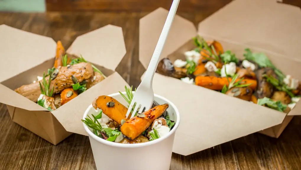 Image of Vegware Lifestyle images of disposable food cartons